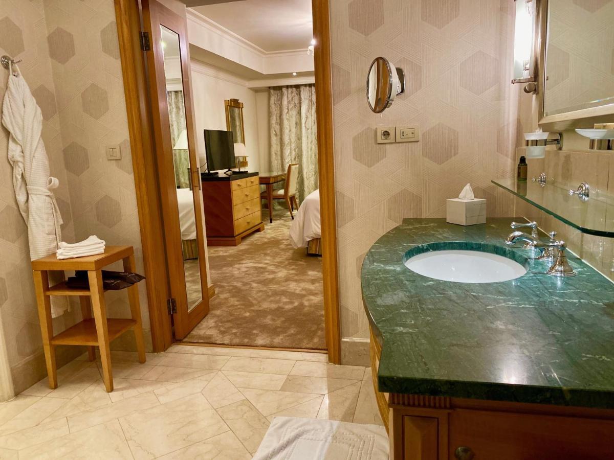Chez Haytham At Four Seasons Nile Plaza Residential Suite Kairo Exterior foto